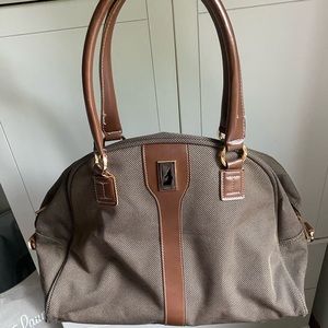 London Fog Overnight Bag